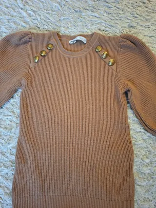 Jersey Zara botones hombro talla S