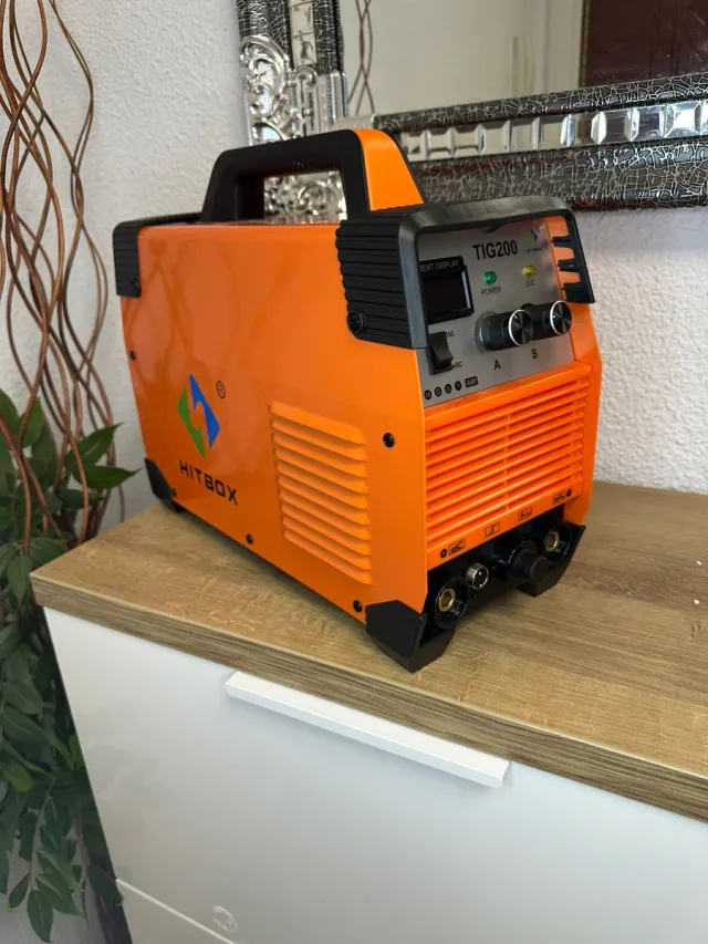 Soldadora HITBOX TIG 200