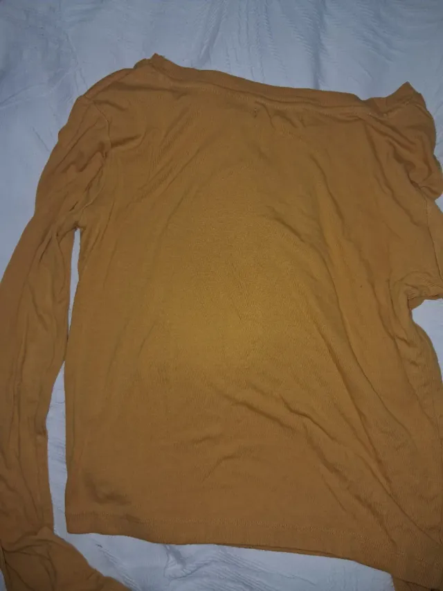 Camiseta Stradivarius manga larga entallada