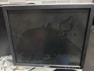 Ordenador Dell Torre y Pantalla