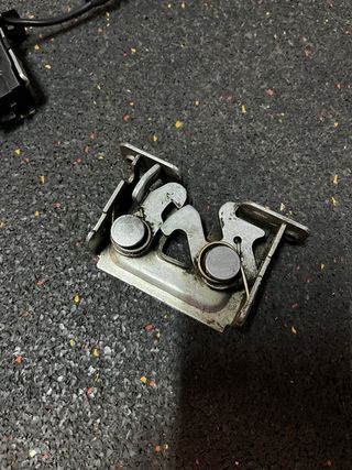 Cerradura Capo y Maletero BMW