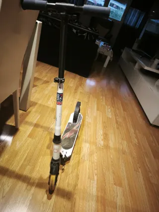 Patinete Oxelo bien conservado