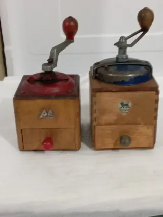 Molinillos de café antiguo madera