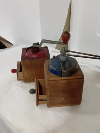 Molinillos de café antiguo madera