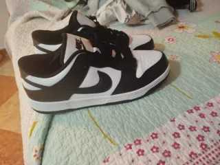 Zapatillas Nike Negras y Blancas