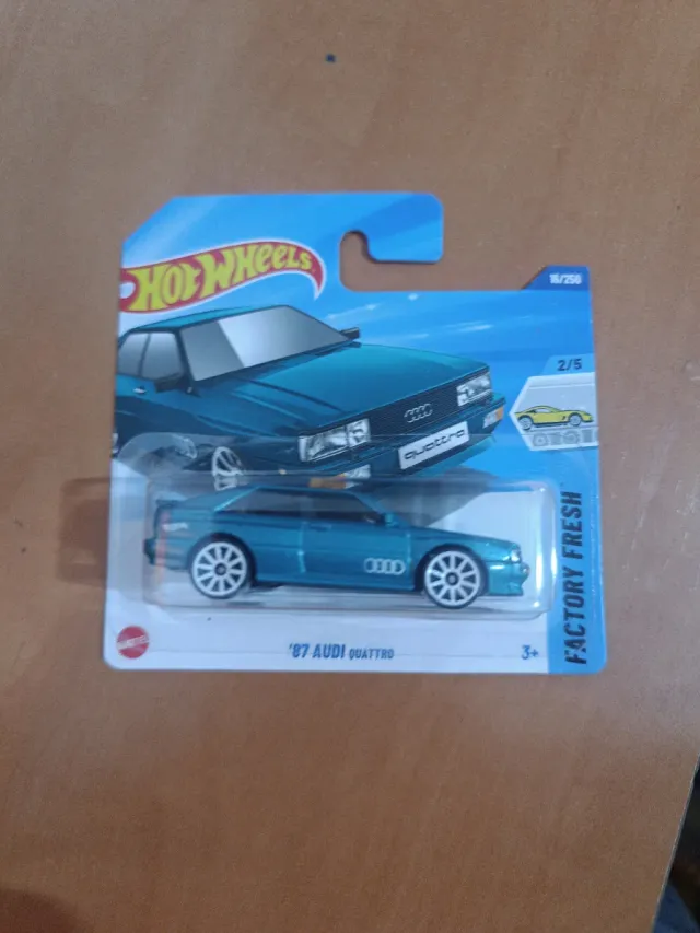 Lote 5 Hot Wheels