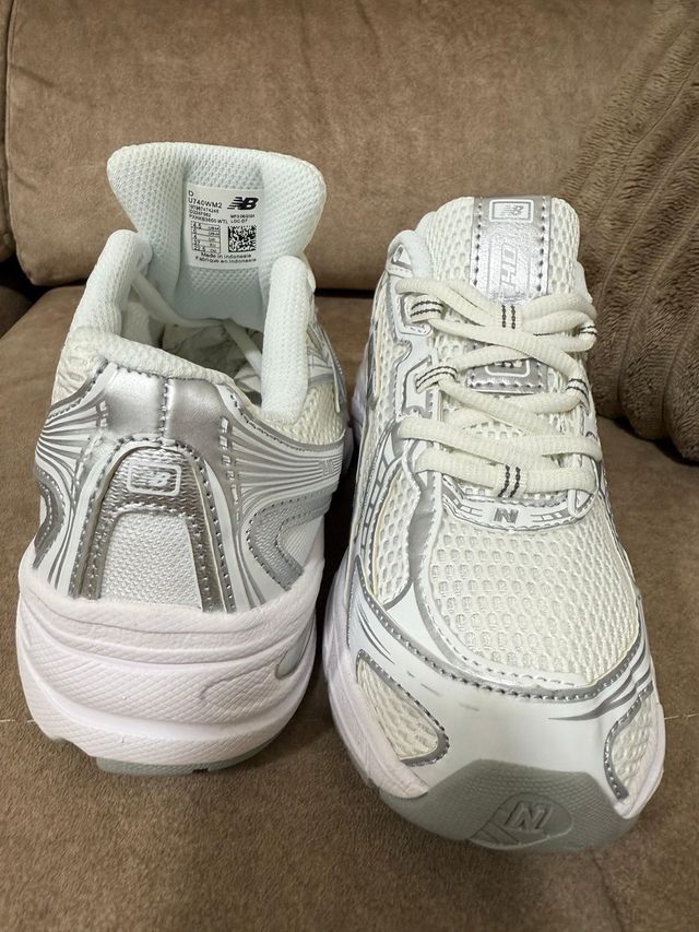 New Balance 740 Mujer Plata y Blanco