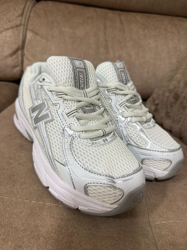 New Balance 740 Mujer Plata y Blanco