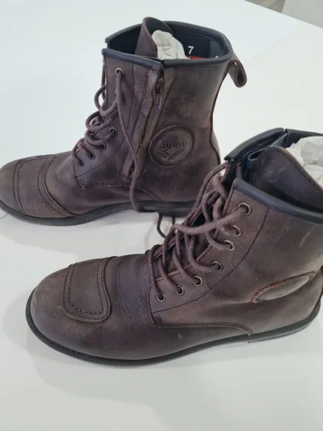 Botas de piel By City marrones talla 41