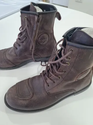 Botas de piel By City marrones talla 41