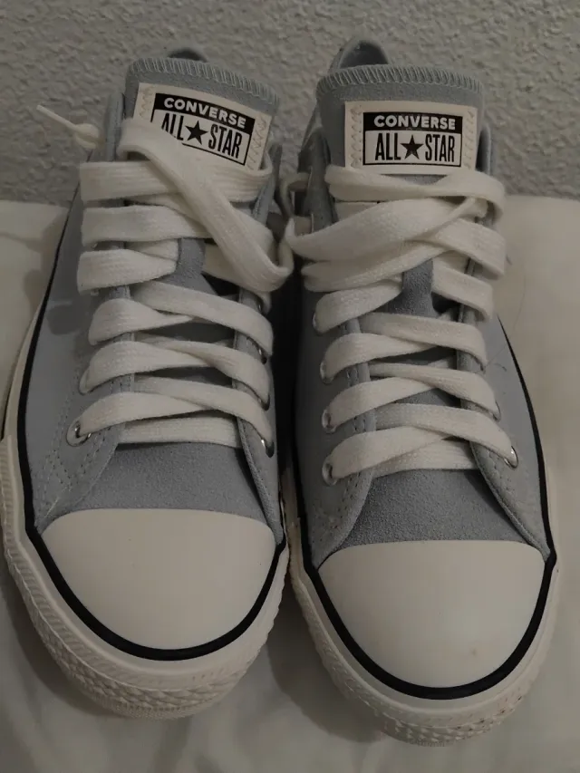 Converse All Star grises y blancas