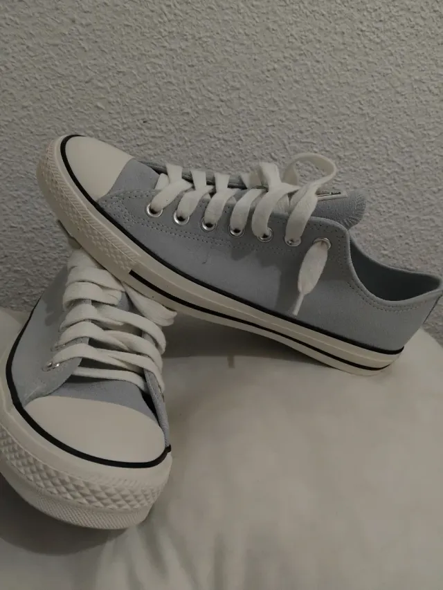 Converse All Star grises y blancas