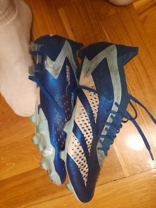 Botas Adidas Predator Fútbol