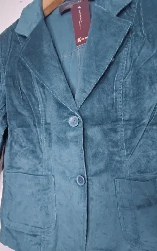 Blazer / Americana de pana fina. Color verde