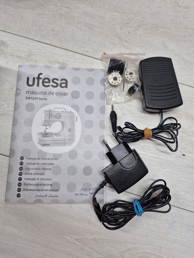 Máquina de costura ufesa SW1201