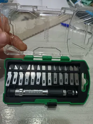 Kit bisturi KAIROS con lame