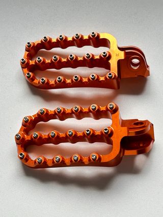 Estriberas KTM grandes Naranja