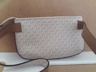 Riñonera Michael Kors Beige y Marrón