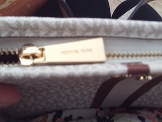 Riñonera Michael Kors Beige y Marrón