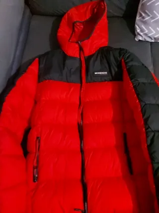 Chaqueta McKenzie Talla L Roja y Negra