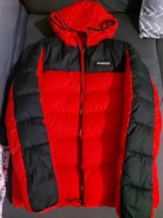 Chaqueta McKenzie Talla L Roja y Negra