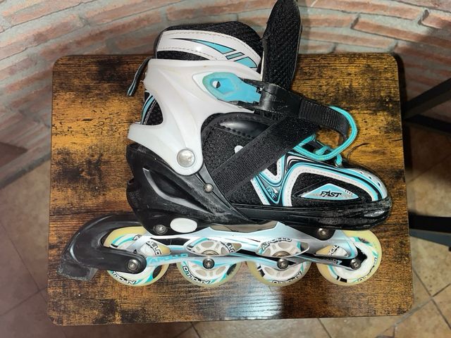 Patines 4 Ruedas con luces + Casco