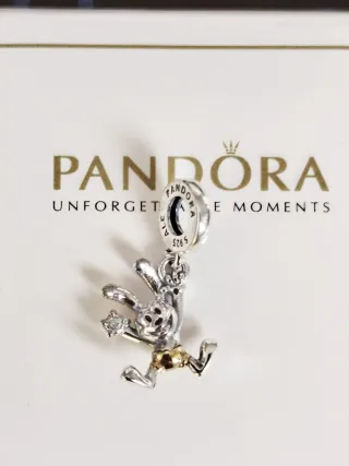 Charm Oswald del 100 aniversario de Disney