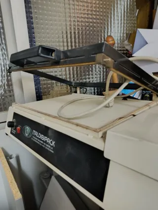 Selladora de plástico Ital-di-bipack