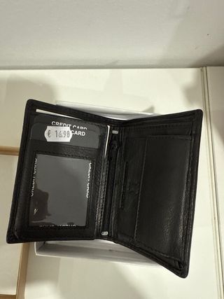 Cartera de piel negra para hombre