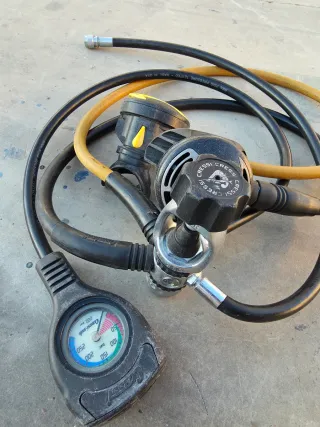 Botella buceo 5 Lt, espaldera Cressi y Regulador.