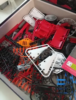 Clementoni Mechanics Auto da Corsa