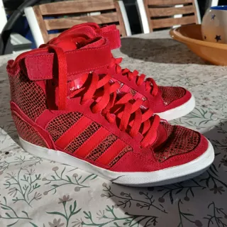 Adidas Bambas Estampado Animal Rojo.