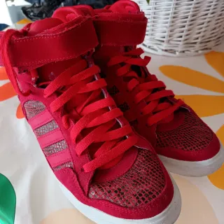 Adidas Bambas Estampado Animal Rojo.