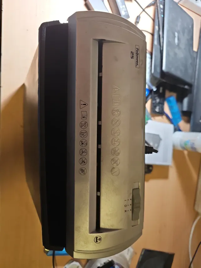 Trituradora de Papel Fellowes 25