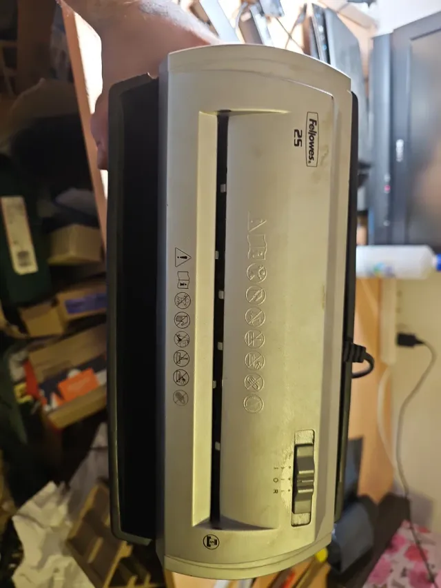 Trituradora de Papel Fellowes 25