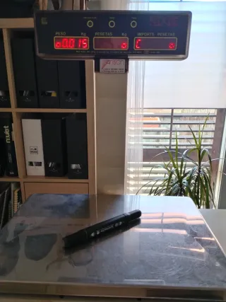 Báscula Nixie antigua