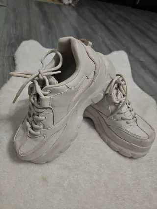 Zapatillas plataforma beige