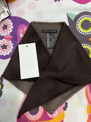 Bandana triangular de lana Zara