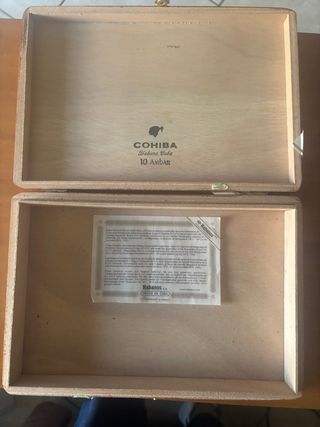 Scatola vuota legno sigari cubani Cohiba