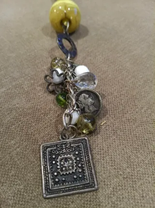 Collar largo con colgantes