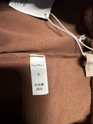 Pantalón efecto piel marrón