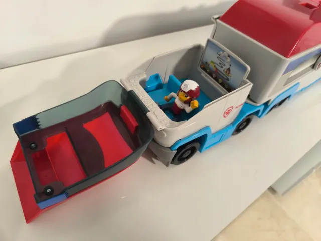 Autobús patrulla canina