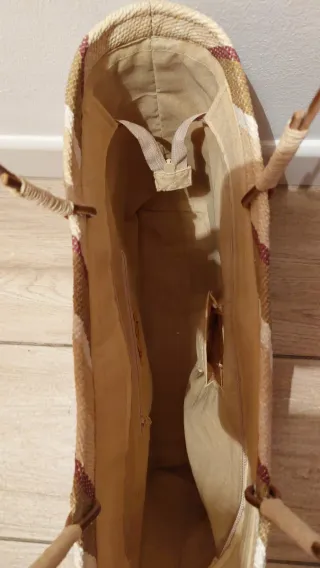 Bolso de mano de rayas beige y marrón