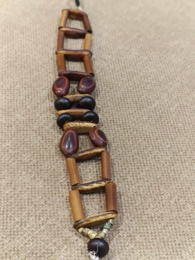 Pulsera semillas Costa Rica artesanal