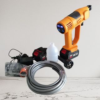 Hidrolimpiadora a batería + Accesorios