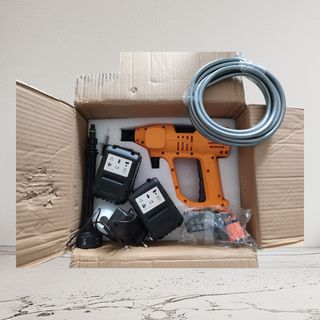 Hidrolimpiadora a batería + Accesorios