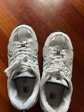 Zapatilla New Balance 530 Plata/Blanco