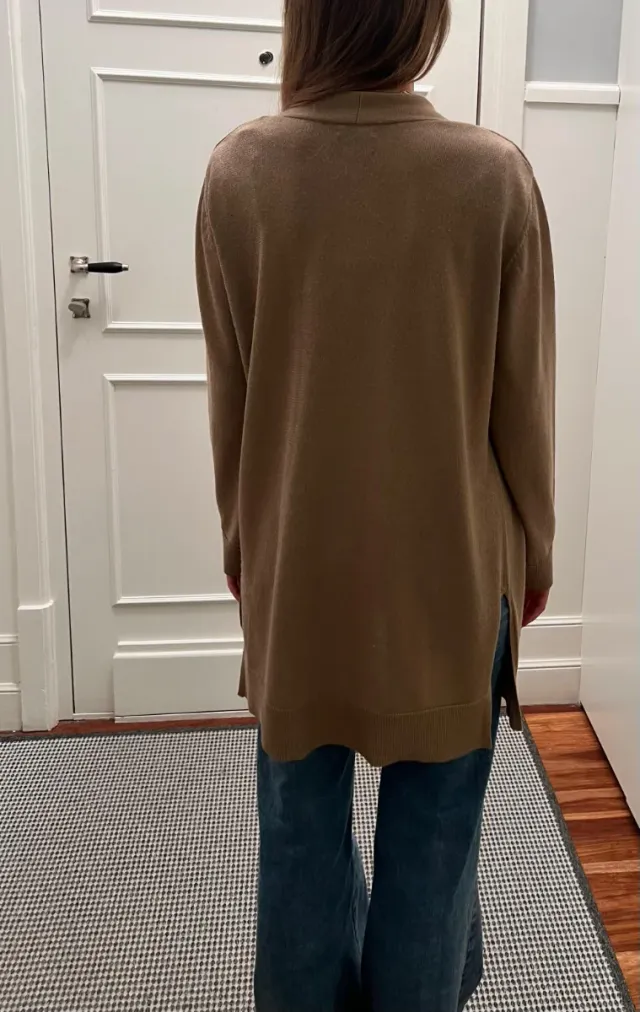 Chaqueta larga Massimo Dutti beige/dorada