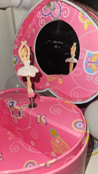 Joyero musical bailarina rosa