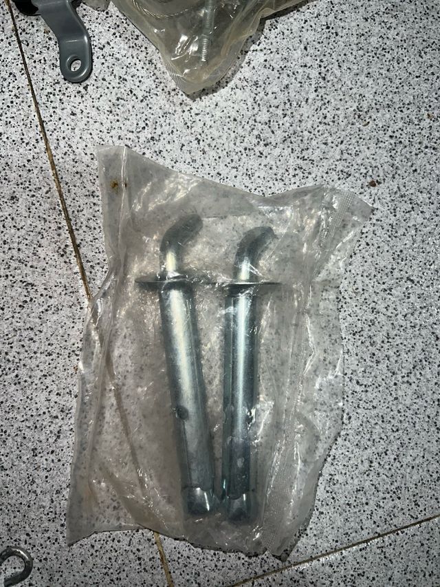 Lote de ferretería y tornillería (venta en persona